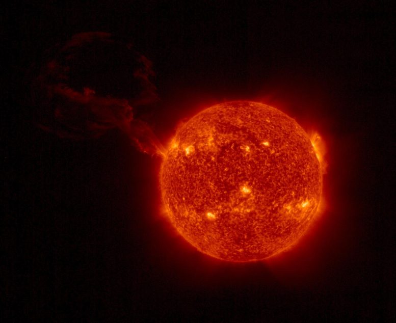 Solar Orbiter fängt riesige Sonnenexplosion ein