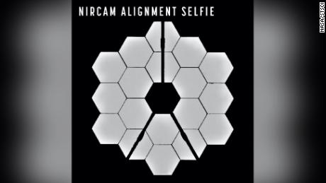 Dieses & Quot;  Selfies "  neu & Quot;  Es zeigt alle 18 Segmente von Webbs Hauptspiegel, die Licht von demselben Stern sammeln.